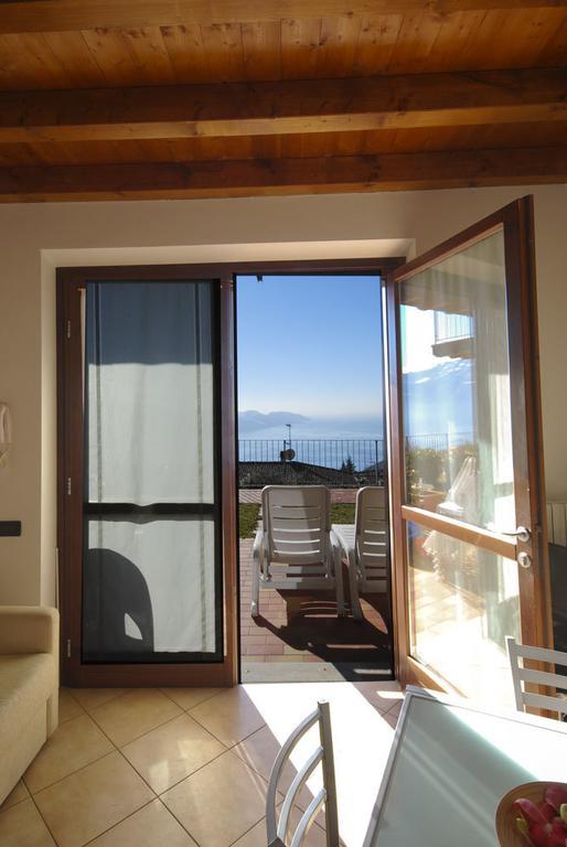 Residence Mirena - Rebomaholidays Tignale Εξωτερικό φωτογραφία