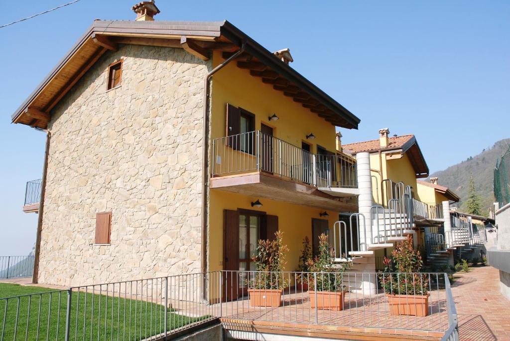 Residence Mirena - Rebomaholidays Tignale Δωμάτιο φωτογραφία
