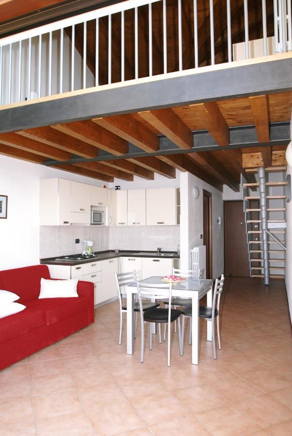 Residence Mirena - Rebomaholidays Tignale Εξωτερικό φωτογραφία